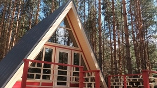 Отдых с пользованием мангальной зоной в глэмпинге CampFalcon