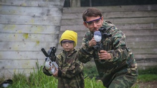 Игра в гидробол