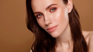 Ультразвуковая, комбинированная чистка лица, пилинги в клинике Prima Dental
