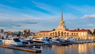 Отдых для всей семьи в 5 минутах от моря в гостевом доме «У Микаэля»