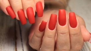 Маникюр и педикюр в салоне TaipBeauty