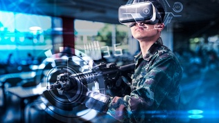 Игра в шлеме VR