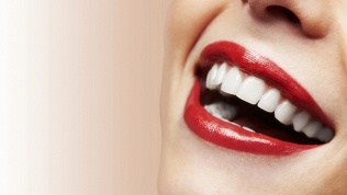 Посещение стоматолога в клинике Smile Clinic