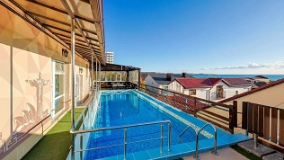 Отдых в Геленджике с завтраком в подарок в отеле с бассейном Alpen House