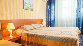 Отель «Кипарис»
