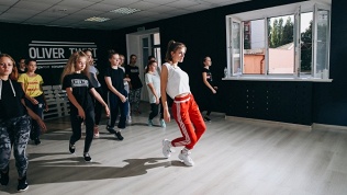 Занятия танцами