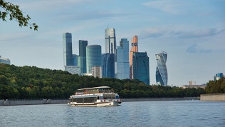 Билет на речную прогулку на комфортабельном Теплоходе «Флагман»