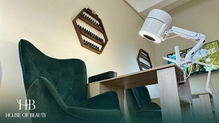 Маникюр и педикюр с покрытием в салоне красоты Hоuse of Beauty
