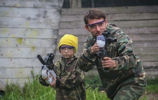 Игра в гидробол