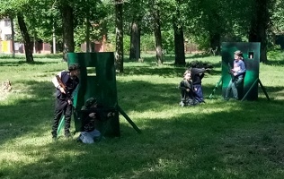 Игра в лазертаг