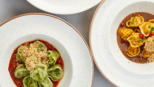 Меню и напитки в сети пельменных «Бульк»