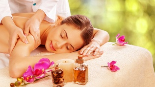 До 7 сеансов массажа в студии «Жизнь прекрасна»