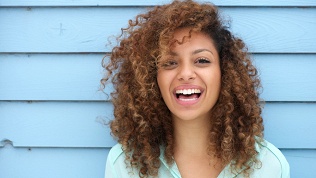 Гигиеническая чистка зубов в стоматологической клинике «Агул»