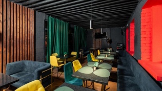 Ужин в кафе Darwin