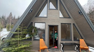 Отдых посреди леса для компании в загородном доме А-frame