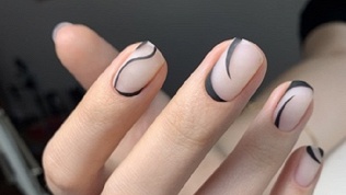 Маникюр и педикюр в студии маникюра Jackdaw’s