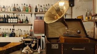 Всё меню и напитки в рестобаре русской кухни «Подшофе»