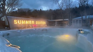 Отель The Summer Suites