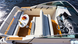 Прогулка на катере по центру Санкт-Петербурга от компании «Амулет»