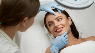 Уход за кожей лица в МЦ «Косметология»