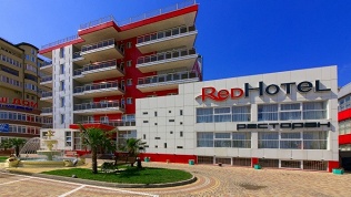 Отдых в Анапе с посещением бассейна в гостинице Red Hotel