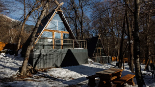 Отдых в заповедных горах Архыза в апарт-отеле «Азгард»