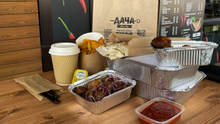 Всё меню и напитки в гриль-баре «Дача»