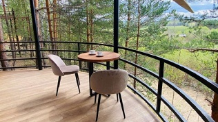 Отдых на берегу реки Исети в загородном клубе «Парк сказов»