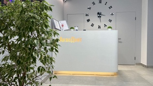 Установка брекет-системы в стоматологии «Аквадент»