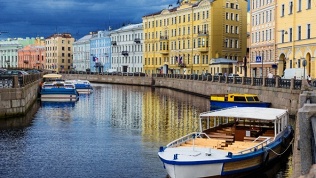 Экскурсионная прогулка на теплоходе от компании «Реки Петербурга»