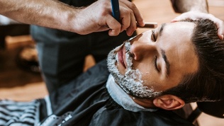 Мужская, детская стрижка, бритьё у топ-местера в барбершопе DangerBeard