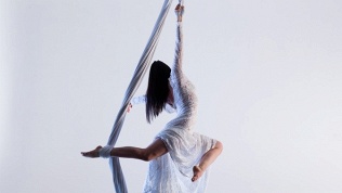 Занятия по танцам в студии танца You Can Dance Studio