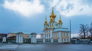 Билет на экскурсию в Петергоф от агентства «Виктория»