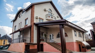 Отель «Веселый Меридиан»