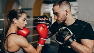 Тренировки по боксу, тайскому боксу, ММА в боксерском клубе «Спарта»