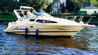 Прогулка на катере с капитаном от компании NevskiyKater