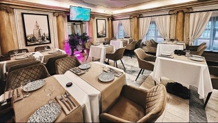 Всё меню кухни и напитки в рестобаре «Клуб 27» за полцены