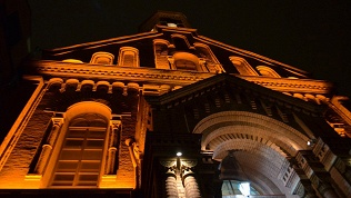 Экскурсия в церковь Яани Кирик с мини-концертом от клуба «Следуй за мной»