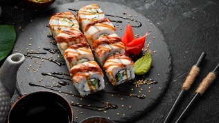 Всё меню от службы доставки «BlaBla-Sushi Некрасовка» за полцены