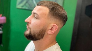 Стрижка, моделирование бороды в барбершопе Rich Man’s