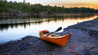 Отдых на берегу реки Катунь в парк-отеле Ayat River