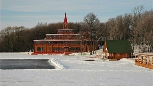 Отель «Кленовая роща»