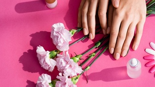 Маникюр и педикюр с покрытием гель-лаком от мастера Кристины