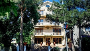 Отель «Версаль»