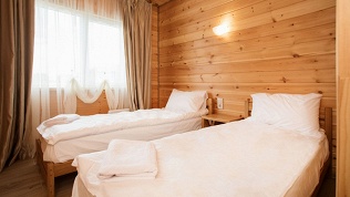 Аренда дома на базе семейного отдыха «Деревня»