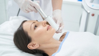 Сеансы роликового массажа с термокомпрессией в студии AZone