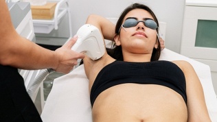 Безлимитное посещение сеансов лазерной эпиляции в студии «Мидо»