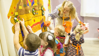 Билет на детский интерактивный спектакль «Муха-Цокотуха» в театре «Малышок»