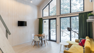 Отдых в Доброграде в гостевых домах «Барн-Хаус» от компании «Дом в лесу»