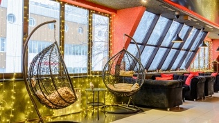Центр Attic Lounge
